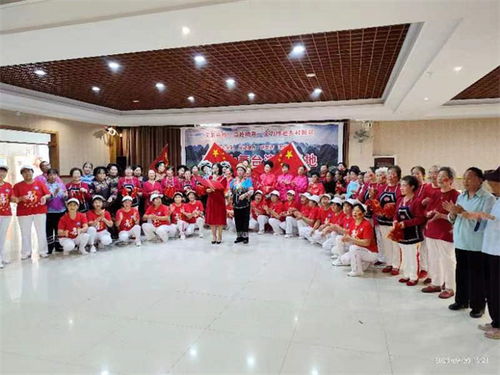 興義文旅民族團隊 文藝匯演慶雙節，民族交流譜新篇